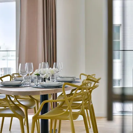 Apartament Huswell - Bright, Modern With Terrace Near